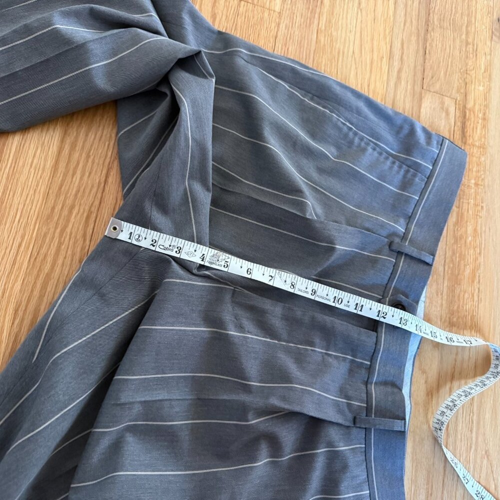 Brunello Cucinelli Pleated Chalk Stripe Wool & Cotton Trousers Size 36/36 - Picture 4 of 13